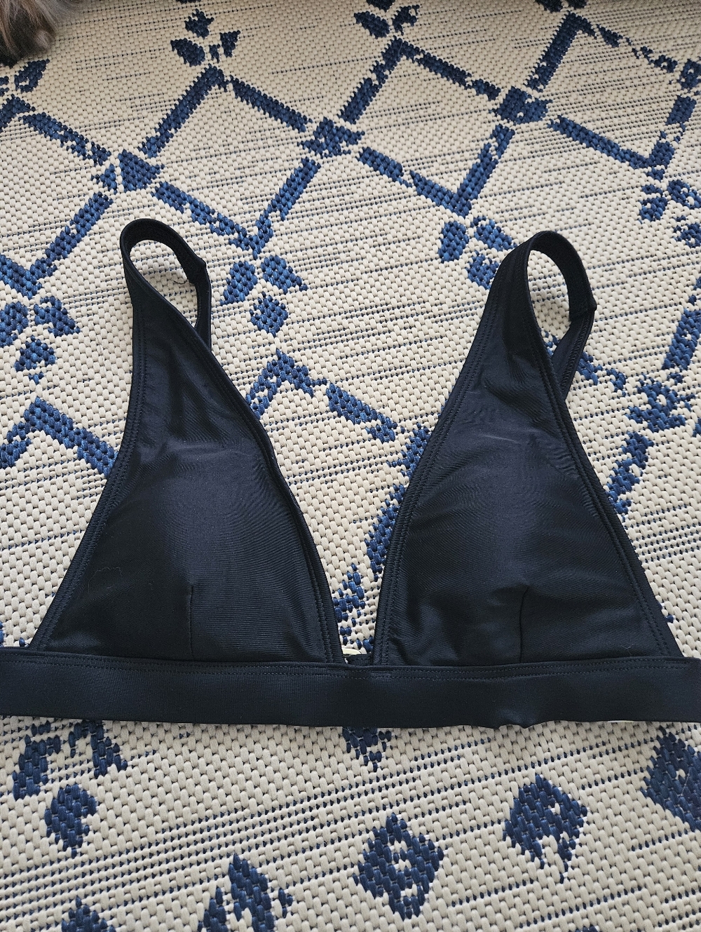 Summersalt Black Plunge Swim Top